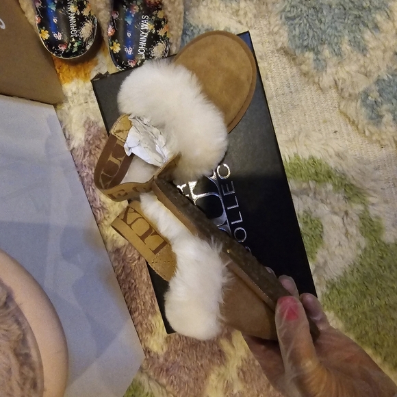 Australia Luxe Collect Sheepskin Slingback Kids Mule  Unisex Kids 8 Retail$165 - Picture 3 of 8